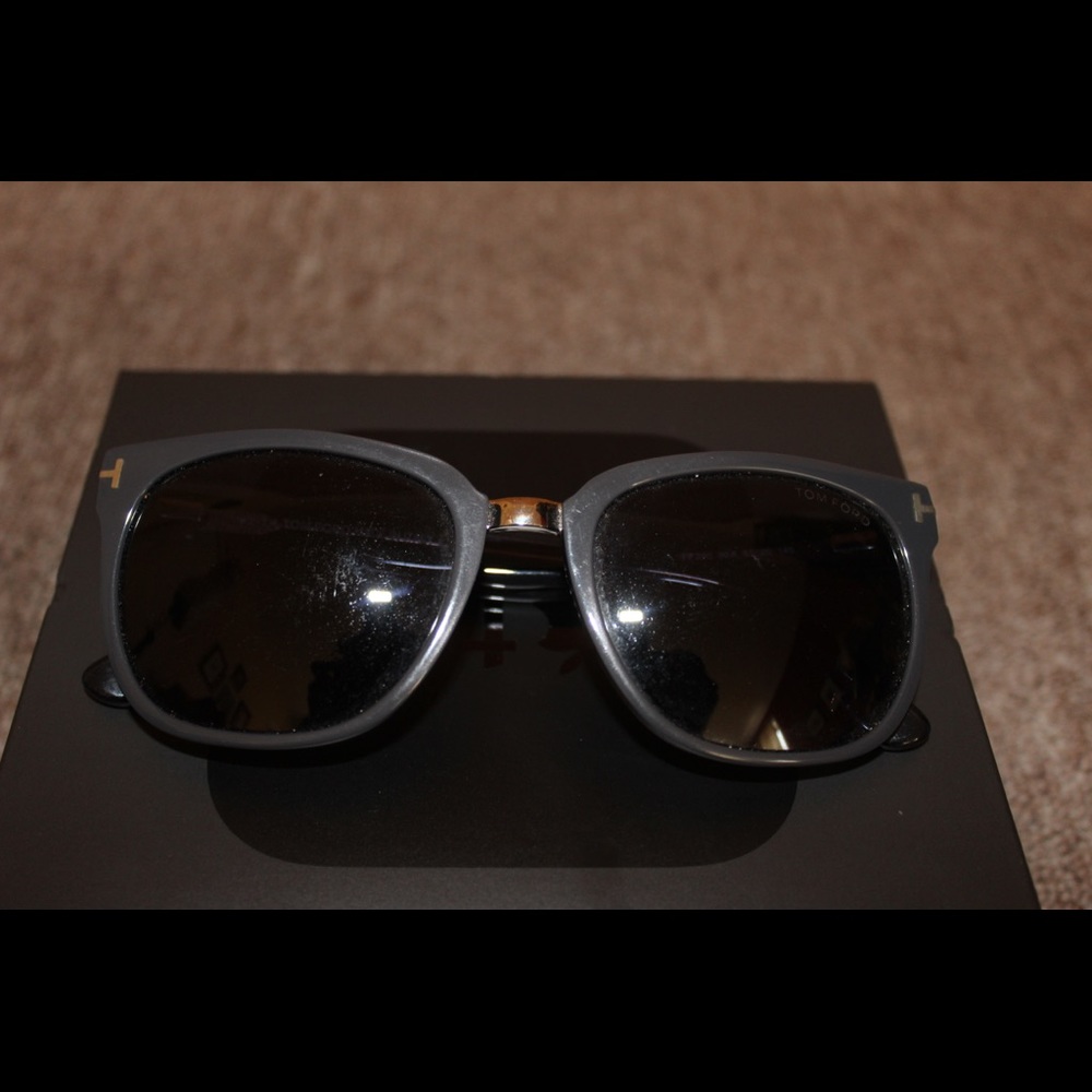TOM FORD SUNGLASSES